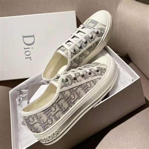 tenis dior mujer precio original|Dior sneakers for women.